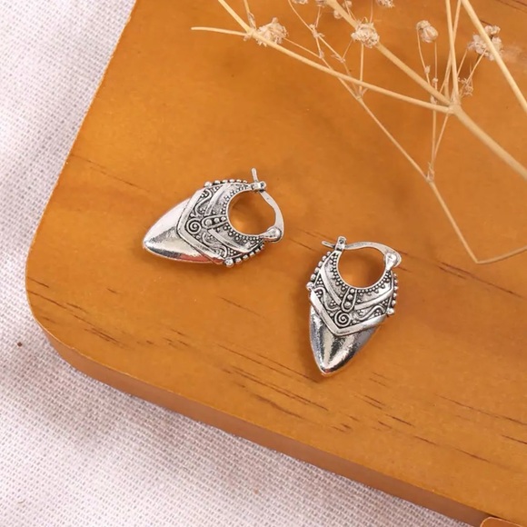 “Viking Spearpoint” Silver Nordic Ethnic Elaborate Point Ornate Embellished Hoop - Picture 13 of 16